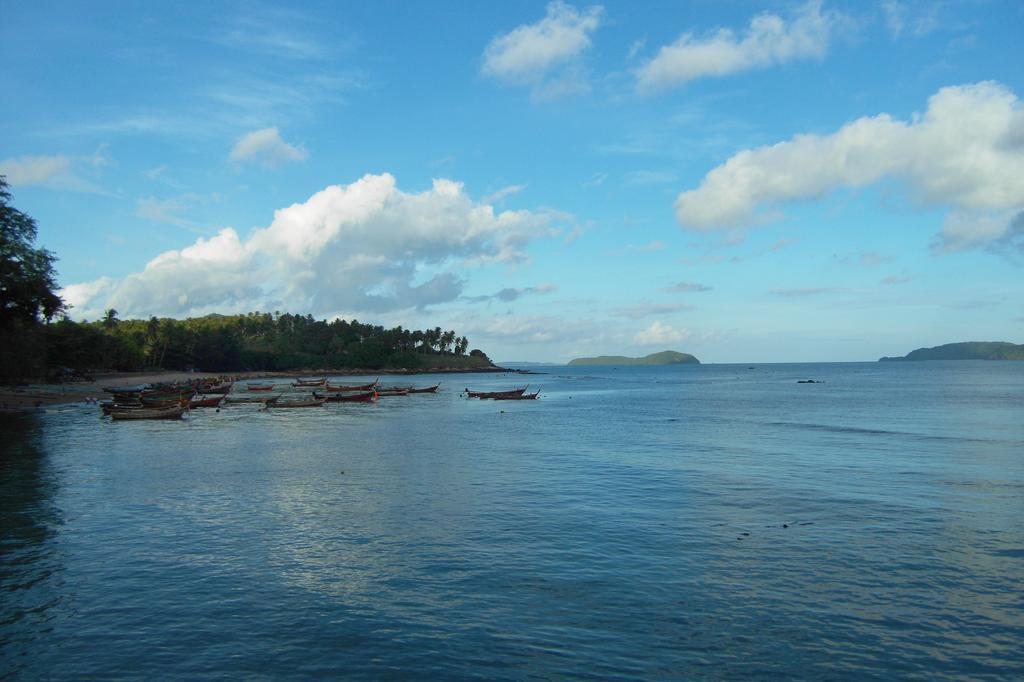 Palm Village Rawai Extérieur photo