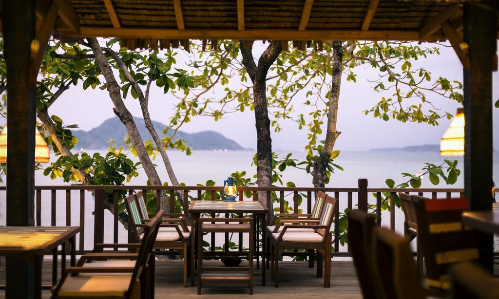 Palm Village Rawai Extérieur photo